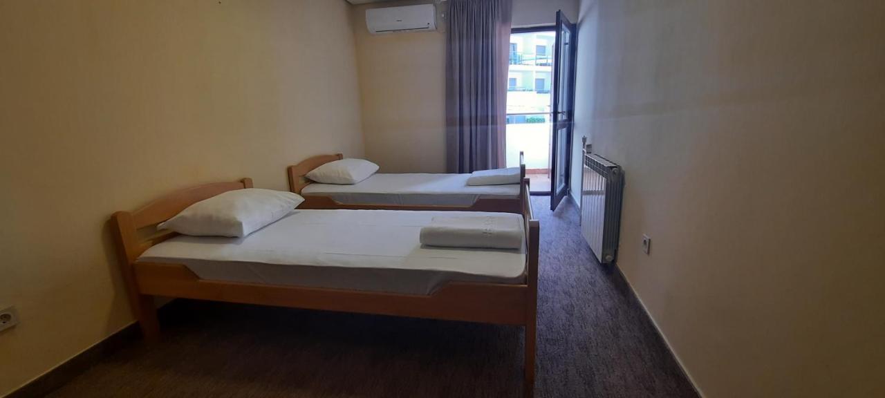 Ambassador Apartments Petrovac Εξωτερικό φωτογραφία